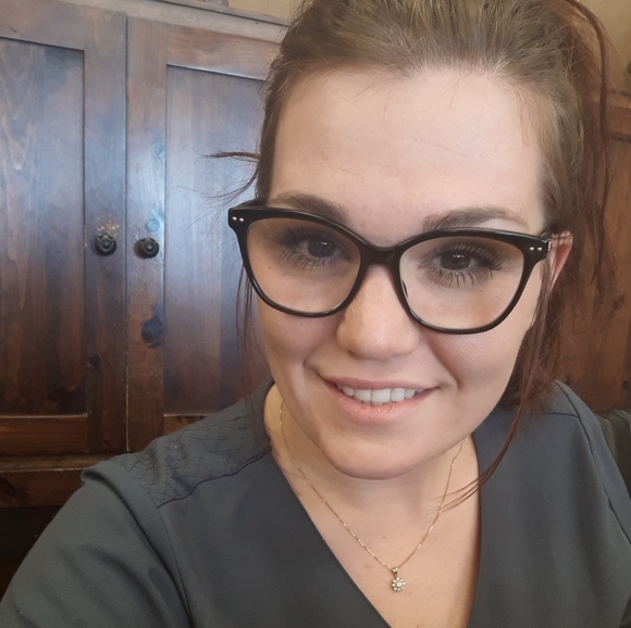 Meet your Posher, Rene - Picture 2 of 2